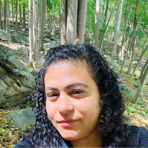 Meet your Posher, Juanita